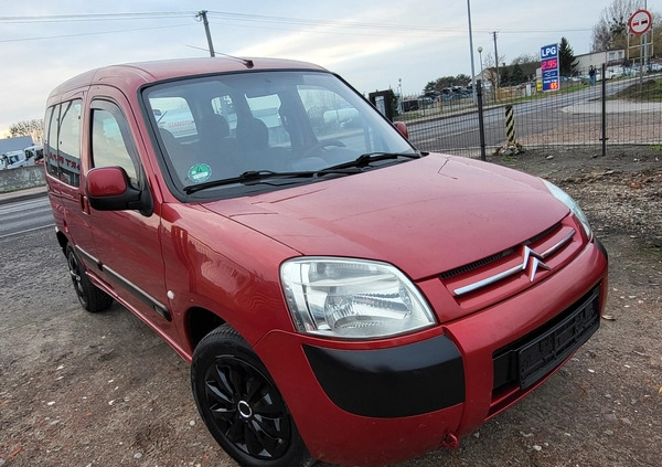 Citroen Berlingo cena 9300 przebieg: 272000, rok produkcji 2004 z Michałowo małe 301